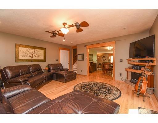 9 Aspen Road Littleton, MA 01460 - Photo 10 of 42 Gallery Image 10