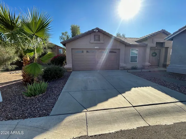 $2,400 | 2109 East Danbury Road, Phoenix, AZ 85022