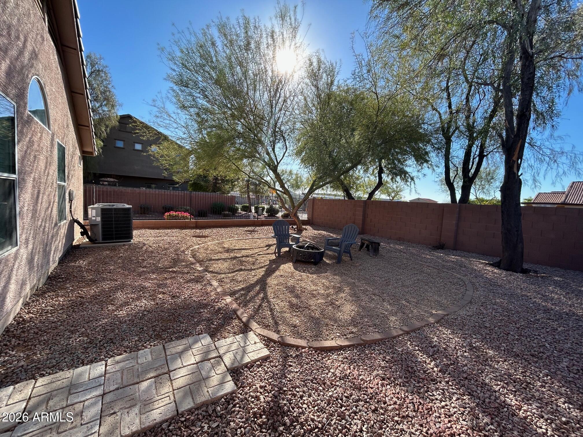 2109 East Danbury Road Phoenix, AZ 85022 - Photo 15 of 15 20