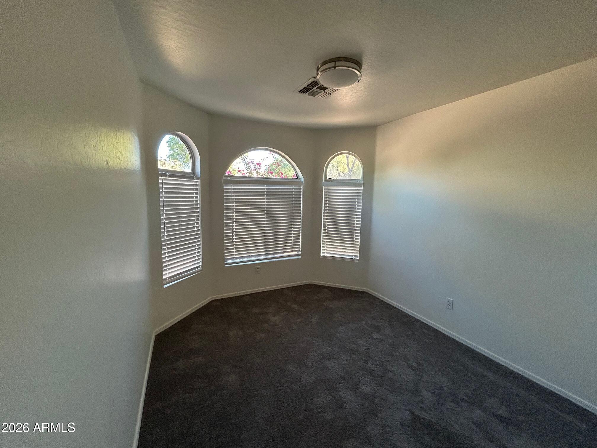 2109 East Danbury Road Phoenix, AZ 85022 - Photo 10 of 15 14