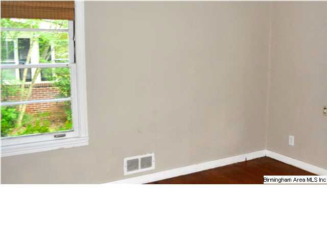 828 Martinwood Road Birmingham, AL 35235 - Photo 10 of 24