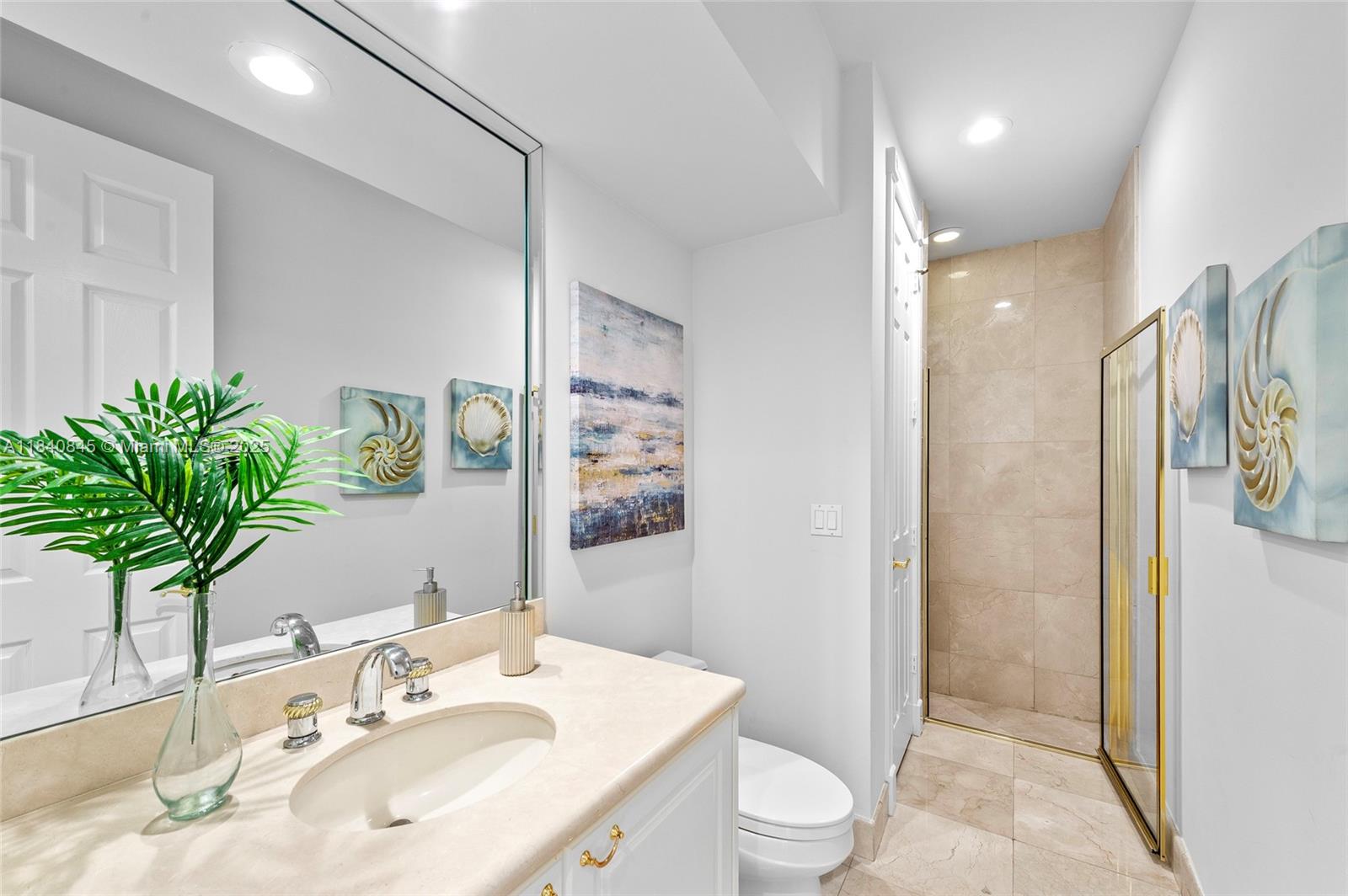 2684 Riviera Court Weston, FL 33332 - Photo 20 of 40 Gallery Image 20