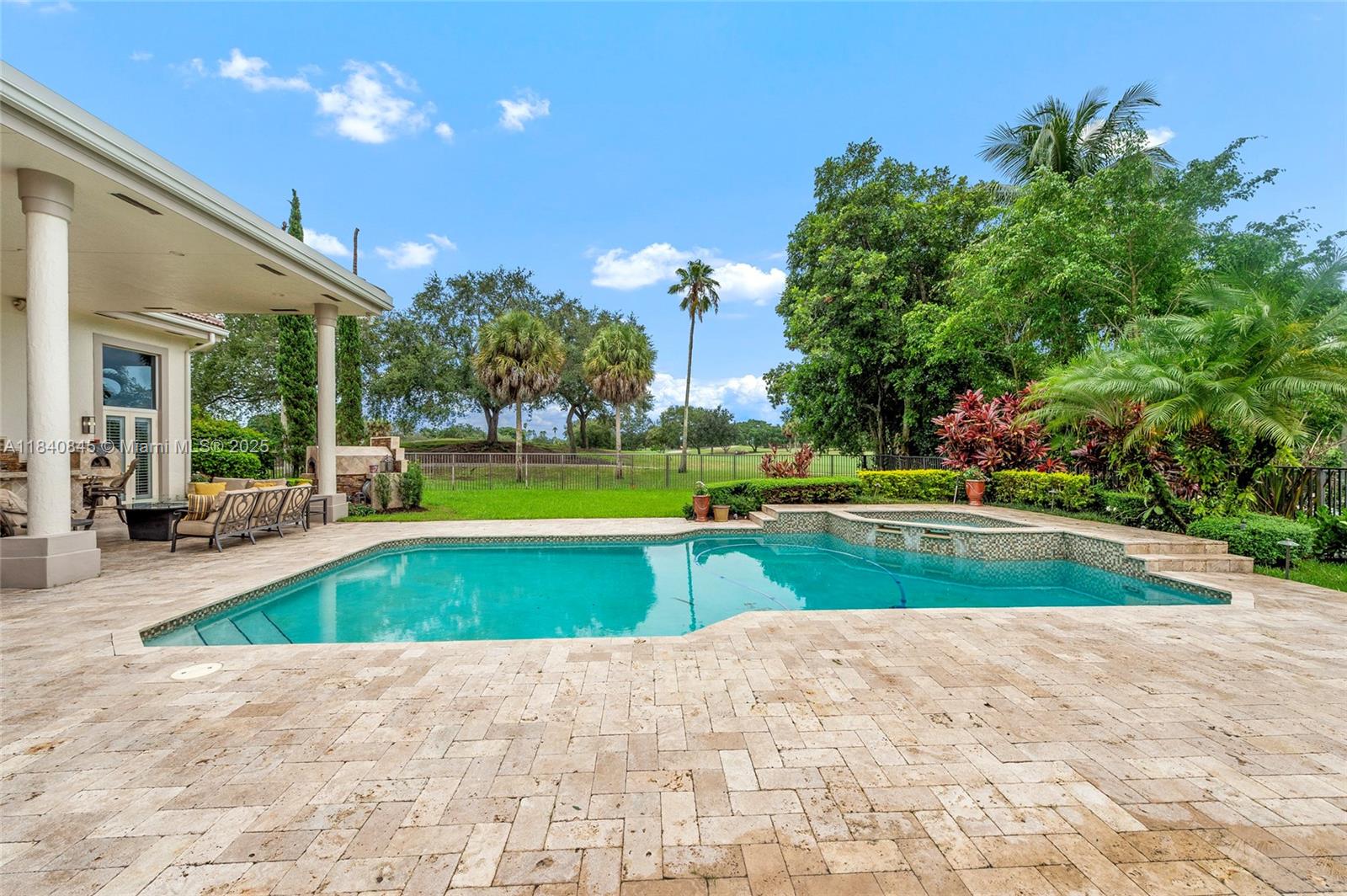 2684 Riviera Court Weston, FL 33332 - Photo 28 of 40 Gallery Image 28