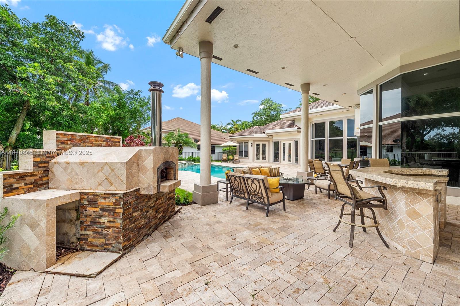 2684 Riviera Court Weston, FL 33332 - Photo 31 of 40 Gallery Image 31
