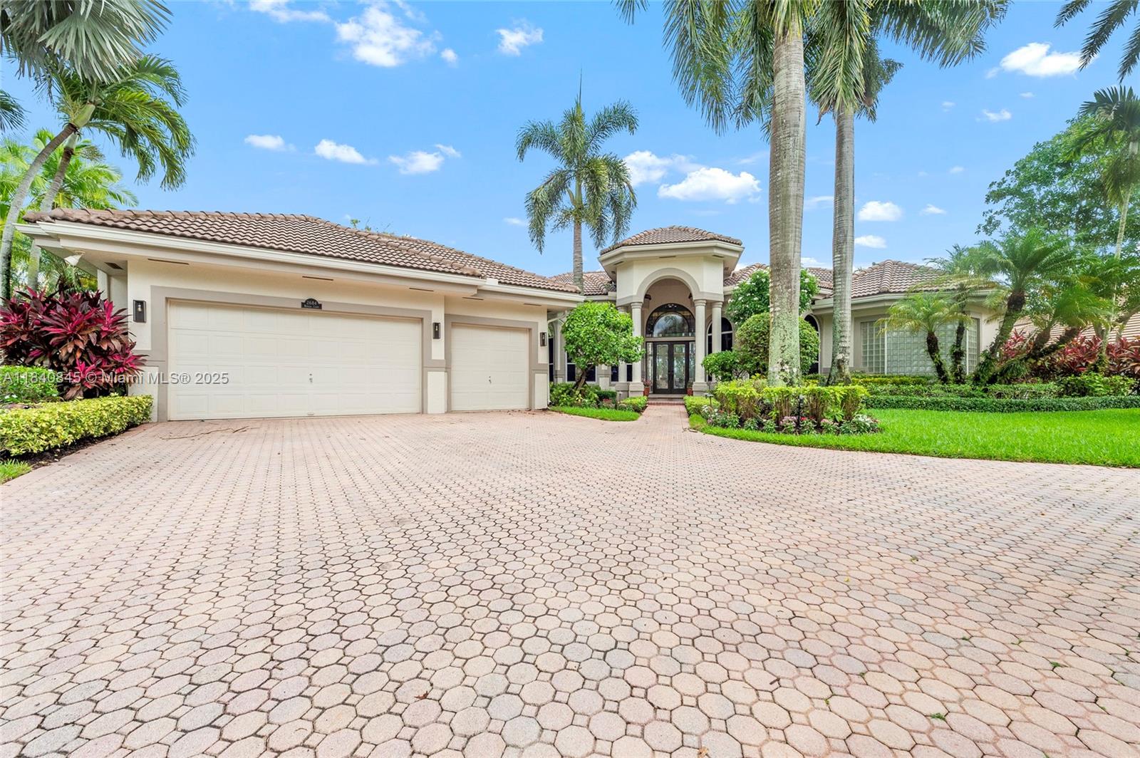 2684 Riviera Court Weston, FL 33332 - Photo 35 of 40 Gallery Image 35