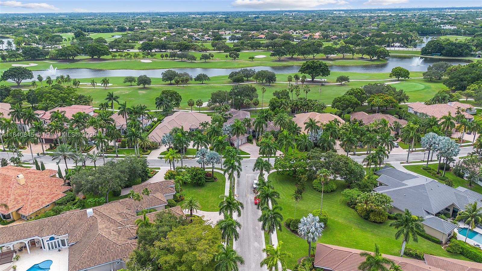 2684 Riviera Court Weston, FL 33332 - Photo 38 of 40 Gallery Image 38