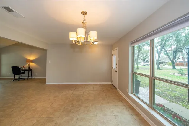 $3,100 | 2124 Ridge Lane, Grapevine, TX 76051