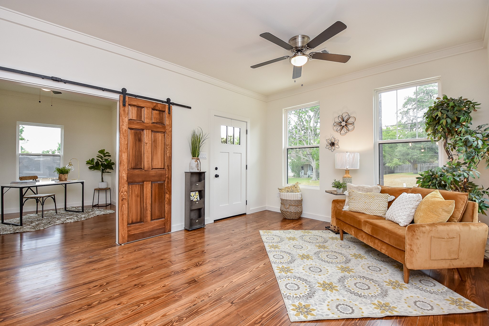 1405 Clay Street Brenham, TX 77833 - Photo 5 of 23