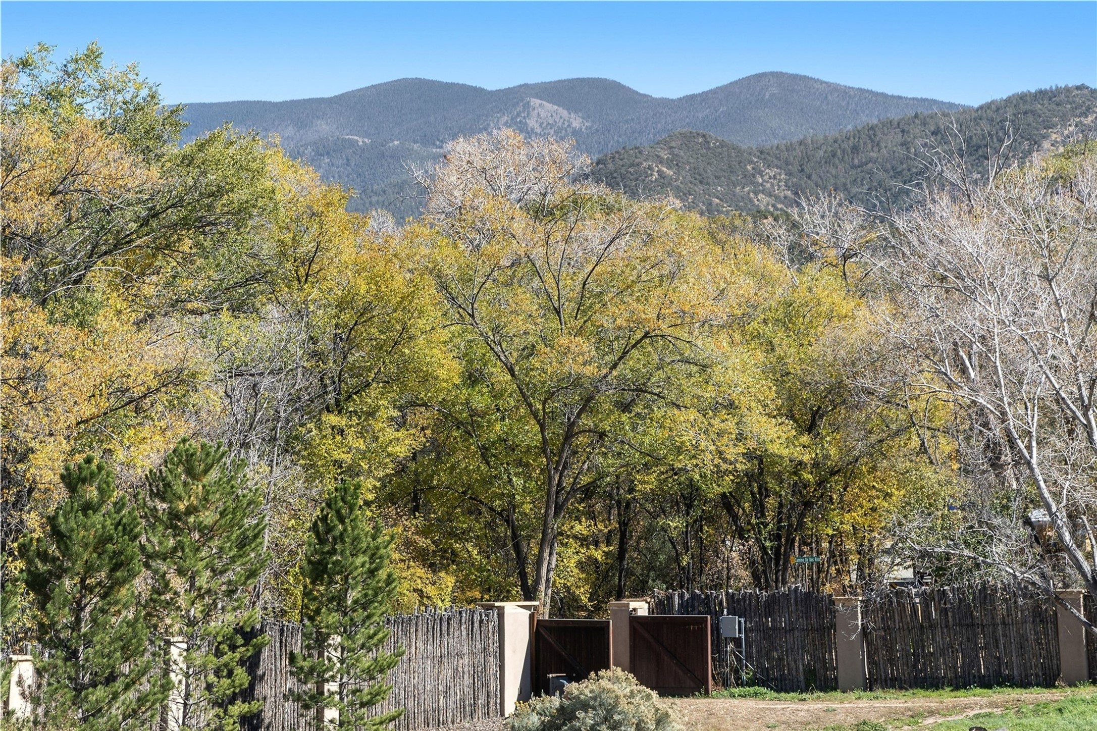 1414 Bishops Lodge Road Santa Fe, NM 87506 - Photo 4 of 19