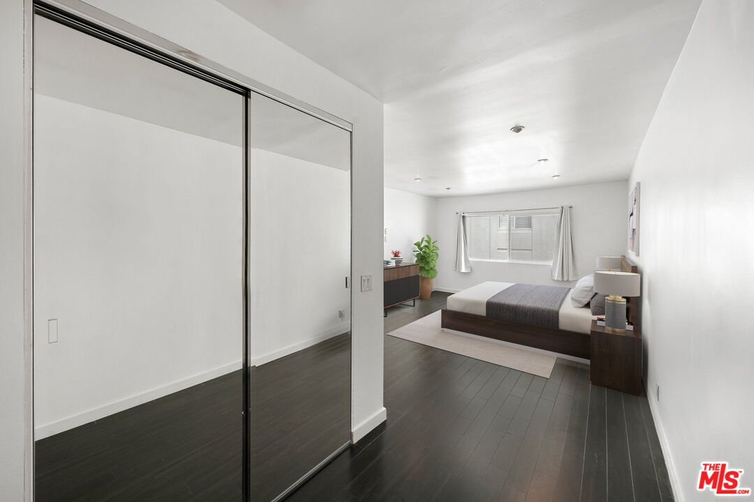 825 Le Doux Road, Unit 303 Los Angeles, CA 90035 - Photo 8 of 18