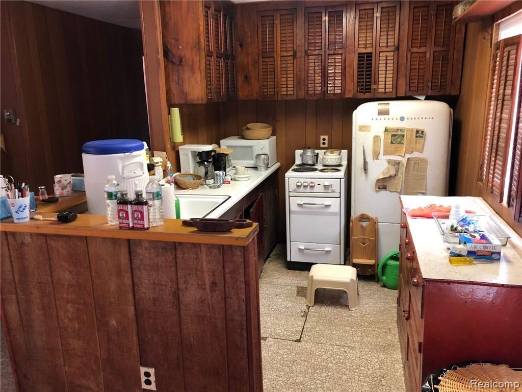 7334 Woodland Road Lexington, MI 48450 - Photo 6 of 12 IMG_1971.jpg