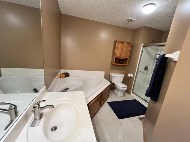 $229,900 | 11275 Oregon Circle, Bloomington, MN 55438