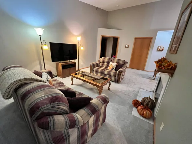 $229,900 | 11275 Oregon Circle, Bloomington, MN 55438