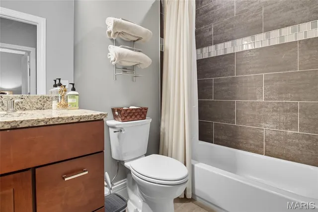 $379,900 | 3612 Flad Avenue, St. Louis, MO 63104