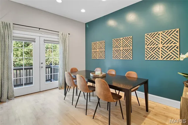 $379,900 | 3612 Flad Avenue, St. Louis, MO 63104