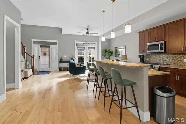 $379,900 | 3612 Flad Avenue, St. Louis, MO 63104