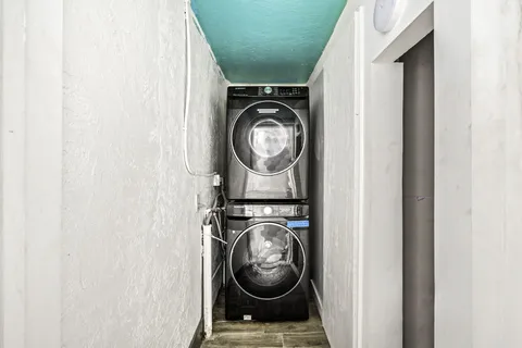 a view of washer and dryer in a utility room