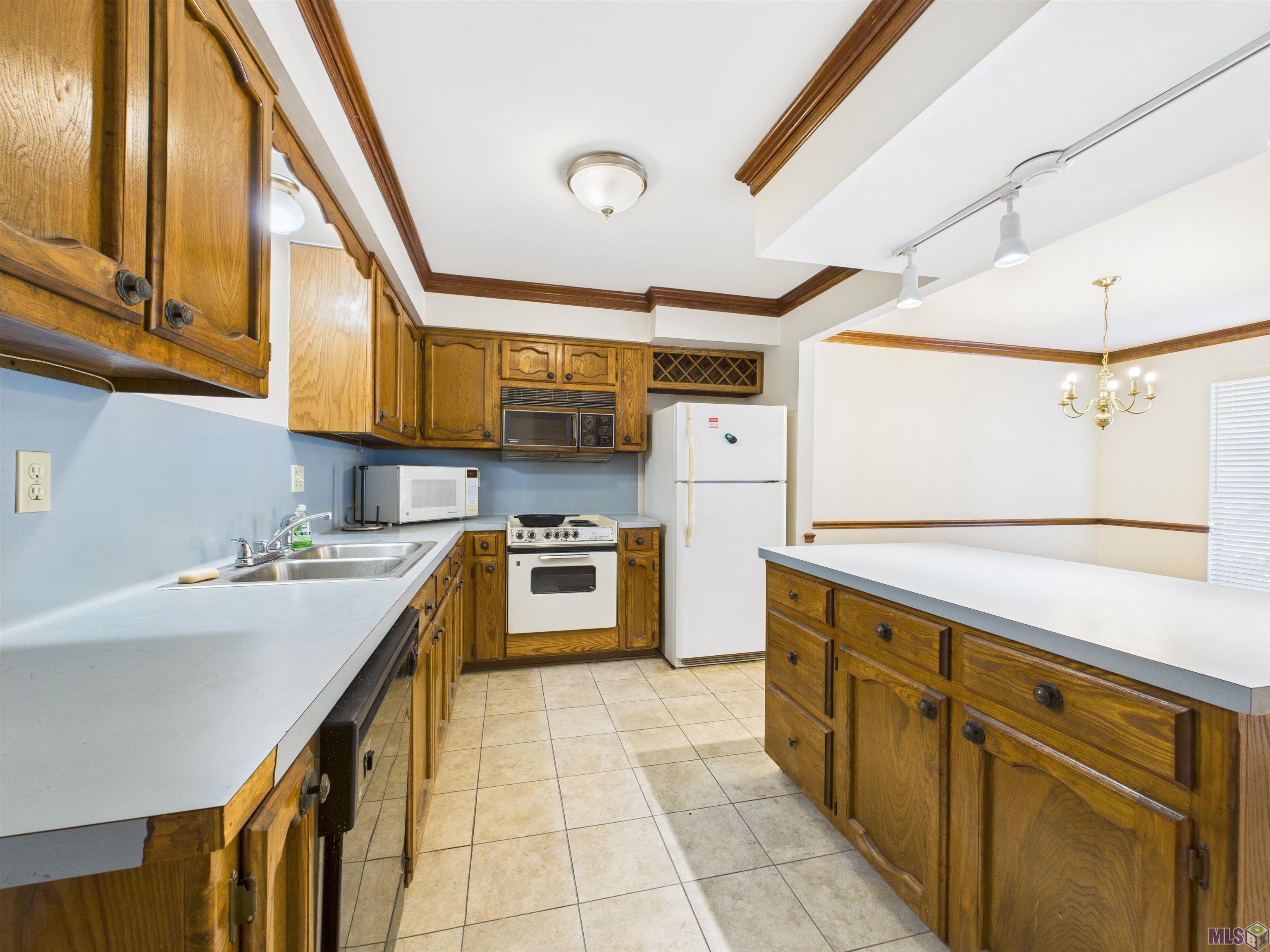 160 Ocean Drive, Unit 6B Baton Rouge, LA 70806 - Photo 23 of 35