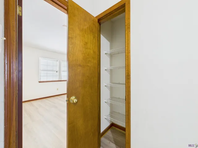 $99,900 | 160 Ocean Drive, Unit 6B, Baton Rouge, LA 70806