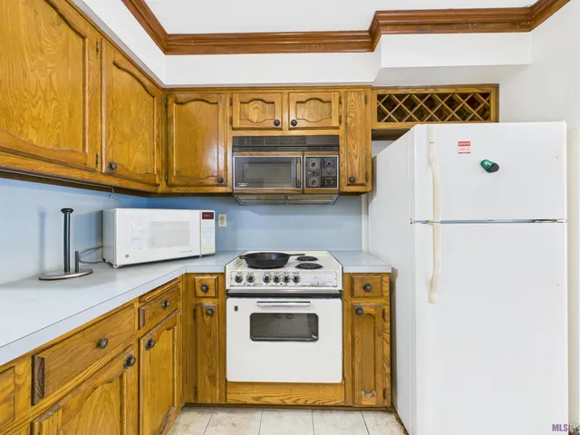 $99,900 | 160 Ocean Drive, Unit 6B, Baton Rouge, LA 70806