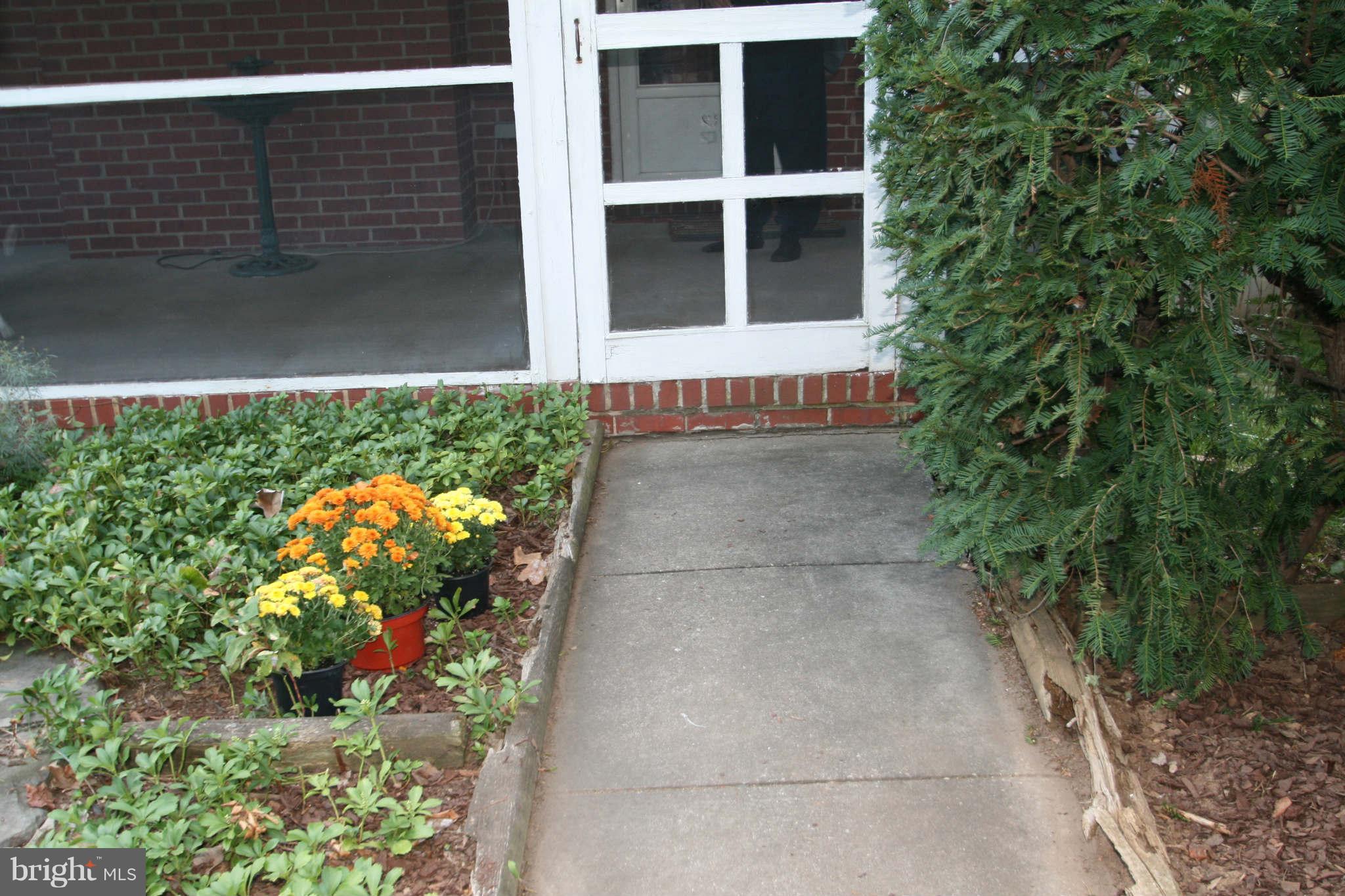4202 Westview Road Baltimore, MD 21218 - Photo 23 of 30 Exterior (Front)