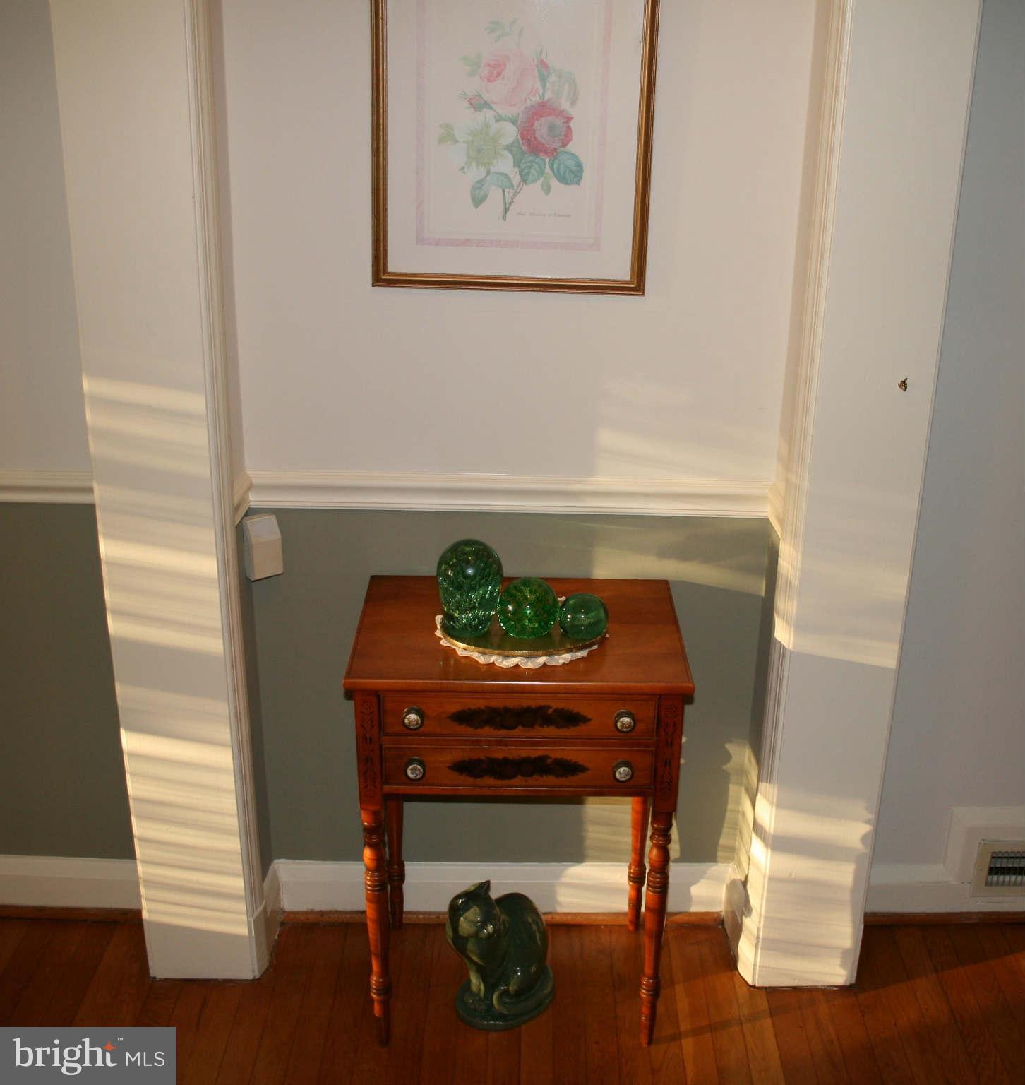 4202 Westview Road Baltimore, MD 21218 - Photo 4 of 30 Living Room