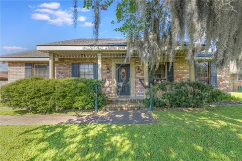 $307,000 | 129 Dunleith Drive, Destrehan, LA 70047