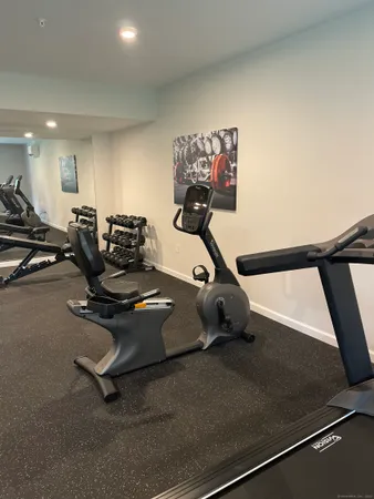 $2,900 | 64 East Mitchell Avenue, Unit 14, Cheshire, CT 06410