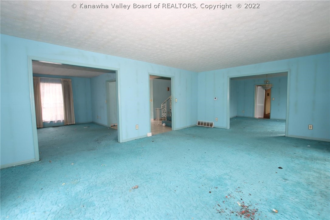 1566 Nottingham Road Charleston, WV 25314 - Photo 21 of 50 Gallery Image 21