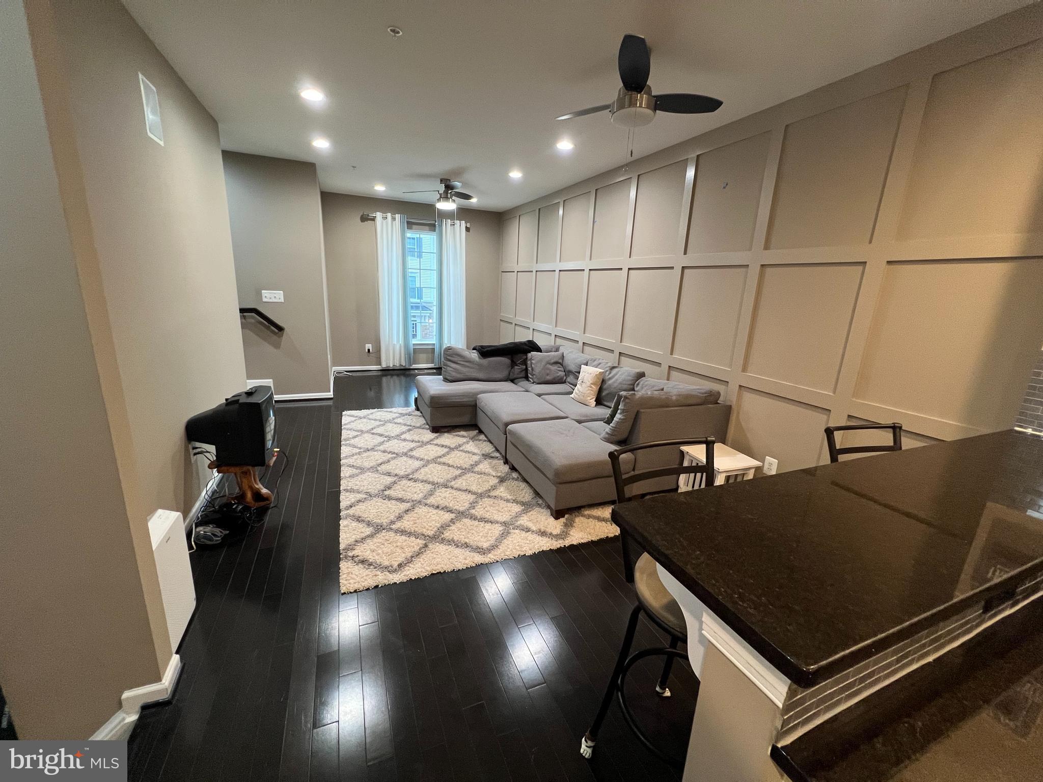 8193 Falls Grove Drive Manassas, VA 20111 - Photo 15 of 27 a living room with furniture