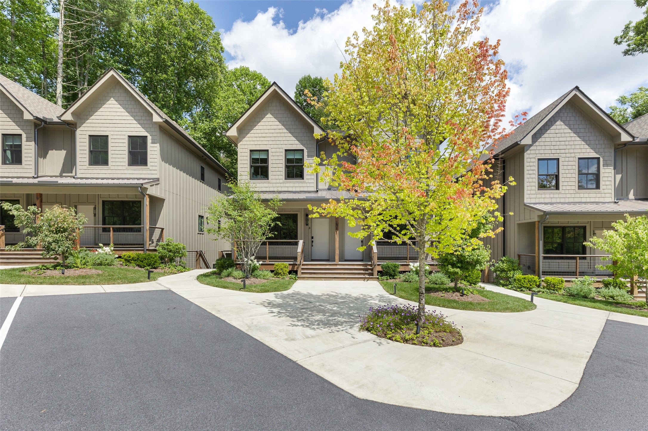 1085 B Hicks Road, Unit 6 Highlands, NC 28741 - Photo 4 of 4 Gallery Image 4