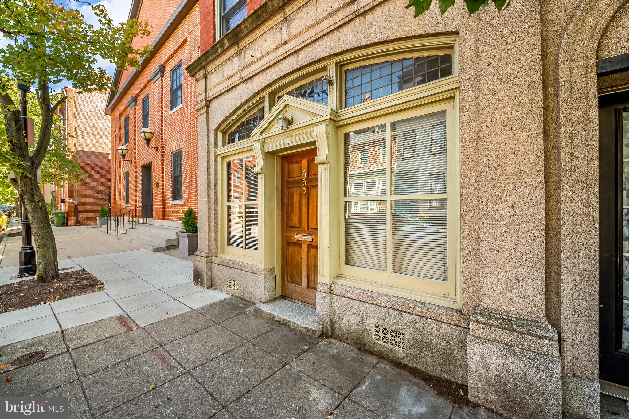 665 Washington Boulevard Baltimore, MD 21230 - Photo 2 of 21 a view of a brick house with a outdoor space