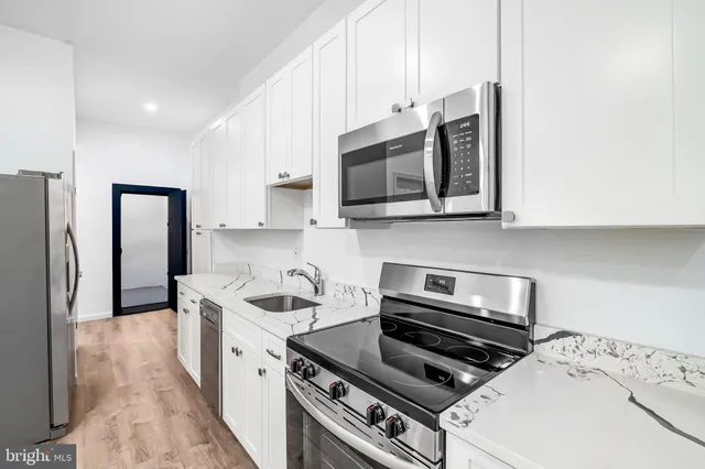 $1,600 | 665 Washington Boulevard, Baltimore, MD 21230