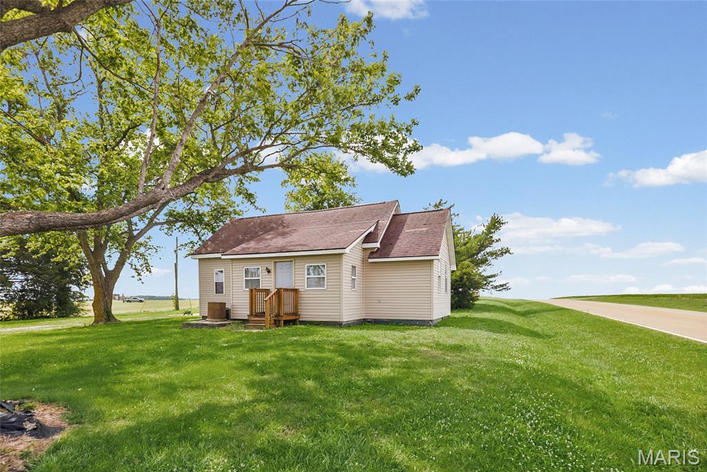 3914 New Church Road Pinckneyville, IL 62274 - Photo 1 of 24
