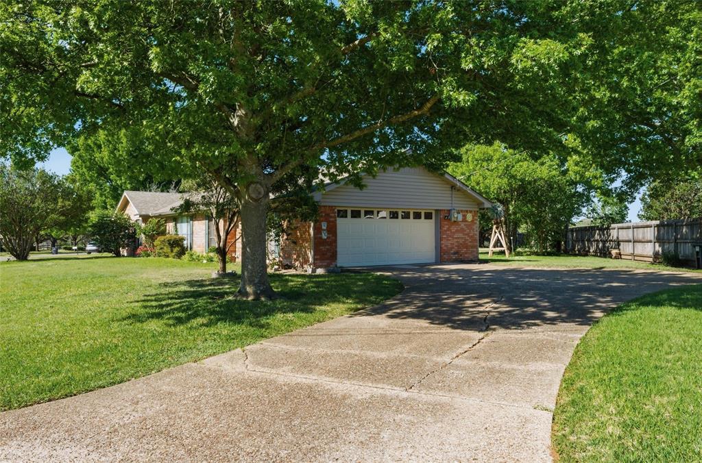 9321 Tree Lake Drive Waco, TX 76708 - Photo 13 of 22