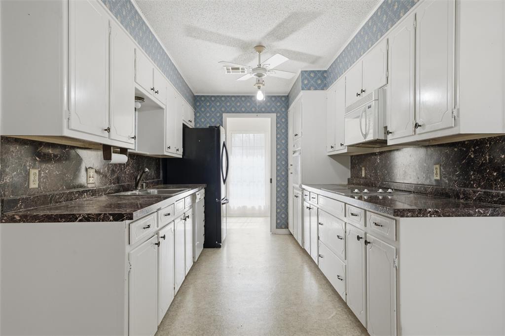 9321 Tree Lake Drive Waco, TX 76708 - Photo 4 of 22