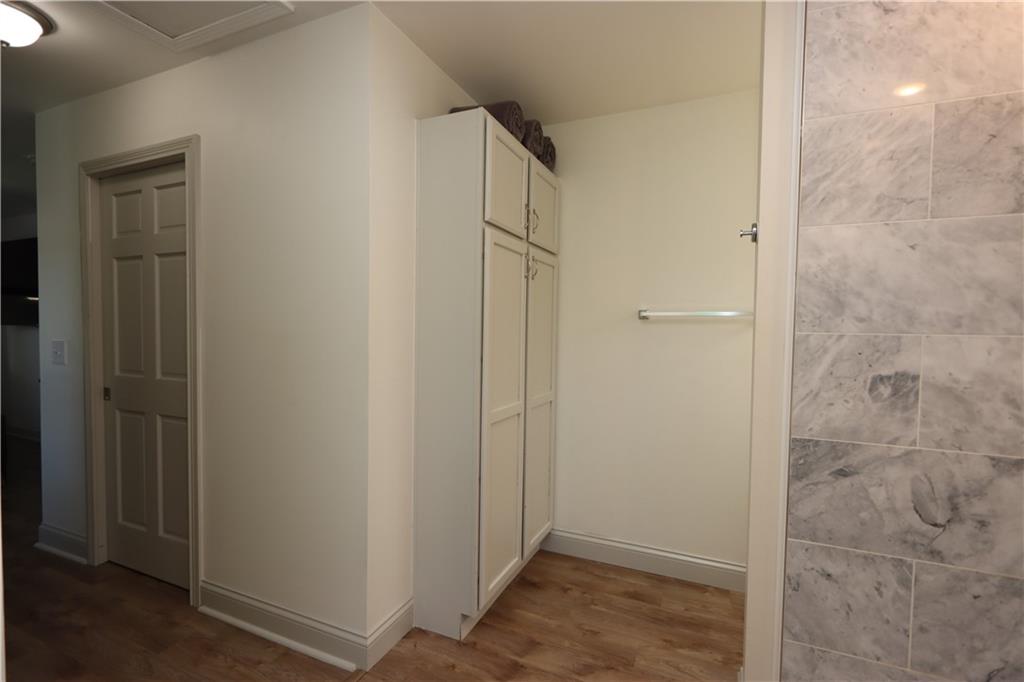 208 Howard Road Sewickley, PA 15143 - Photo 39 of 41 A Walk-in Closet...