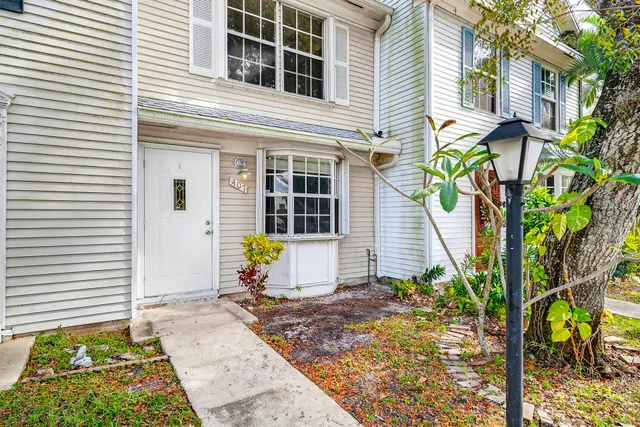 $298,000 | 407 Georgian Park Drive, Jupiter, FL 33458