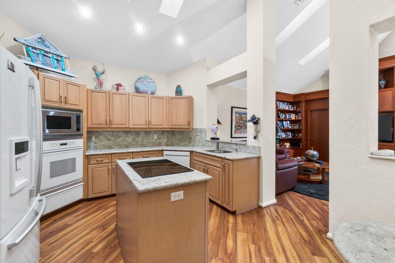 2199 Northwest 57th Street Boca Raton, FL 33496 - Photo 11 of 53 013-2199Northwest57thStreet-BocaRaton-FL