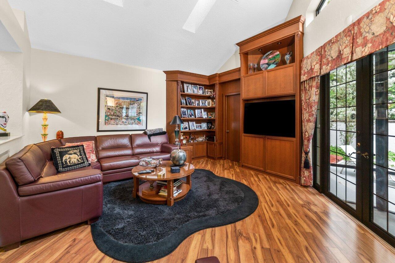 2199 Northwest 57th Street Boca Raton, FL 33496 - Photo 8 of 53 010-2199Northwest57thStreet-BocaRaton-FL