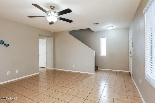 $2,070 | 7225 South 37th Glen, Phoenix, AZ 85041