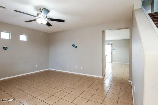 $2,070 | 7225 South 37th Glen, Phoenix, AZ 85041