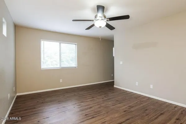 $2,070 | 7225 South 37th Glen, Phoenix, AZ 85041