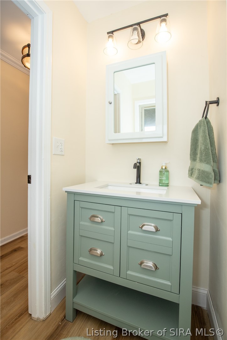 2413 St Andrews Road Jeffersonville, IN 47130 - Photo 34 of 50 2nd floor Hall Bathroom