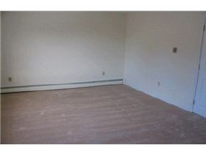 73 L Rockingham Road, Unit 1 Derry, NH 03038 - Photo 8 of 9