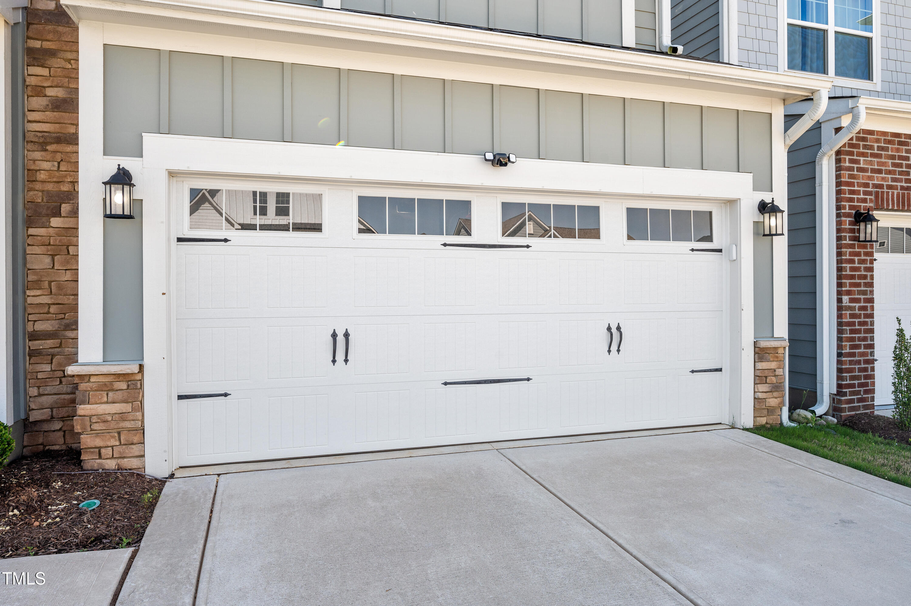 101 Rostova Way Holly Springs, NC 27540 - Photo 4 of 32 door garage