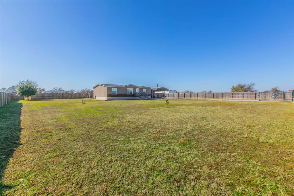142 Lillie Valley Road Waco, TX 76705 - Photo 8 of 35