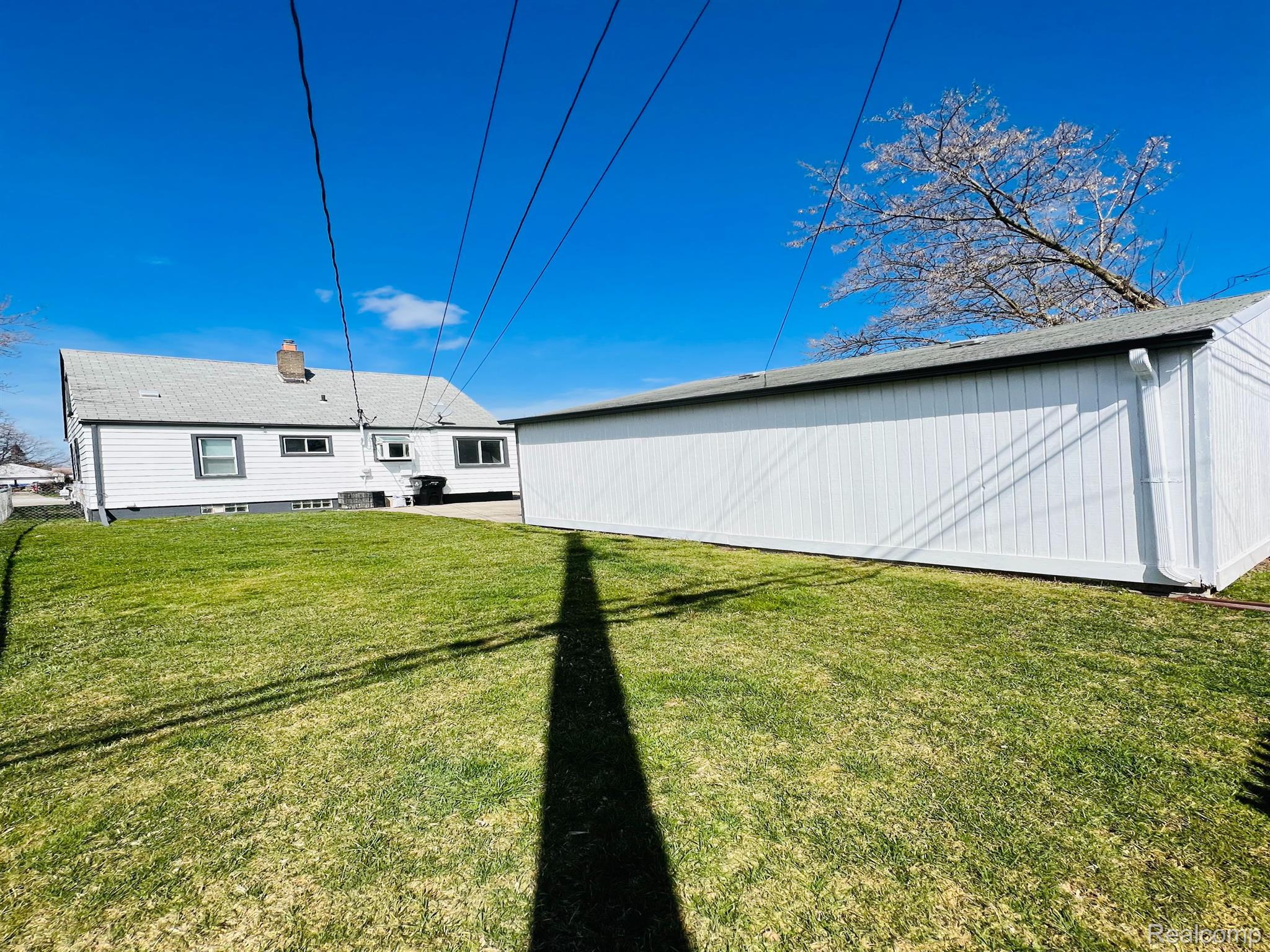 17440 Martin Road Roseville, MI 48066 - Photo 33 of 33 Gallery Image 33