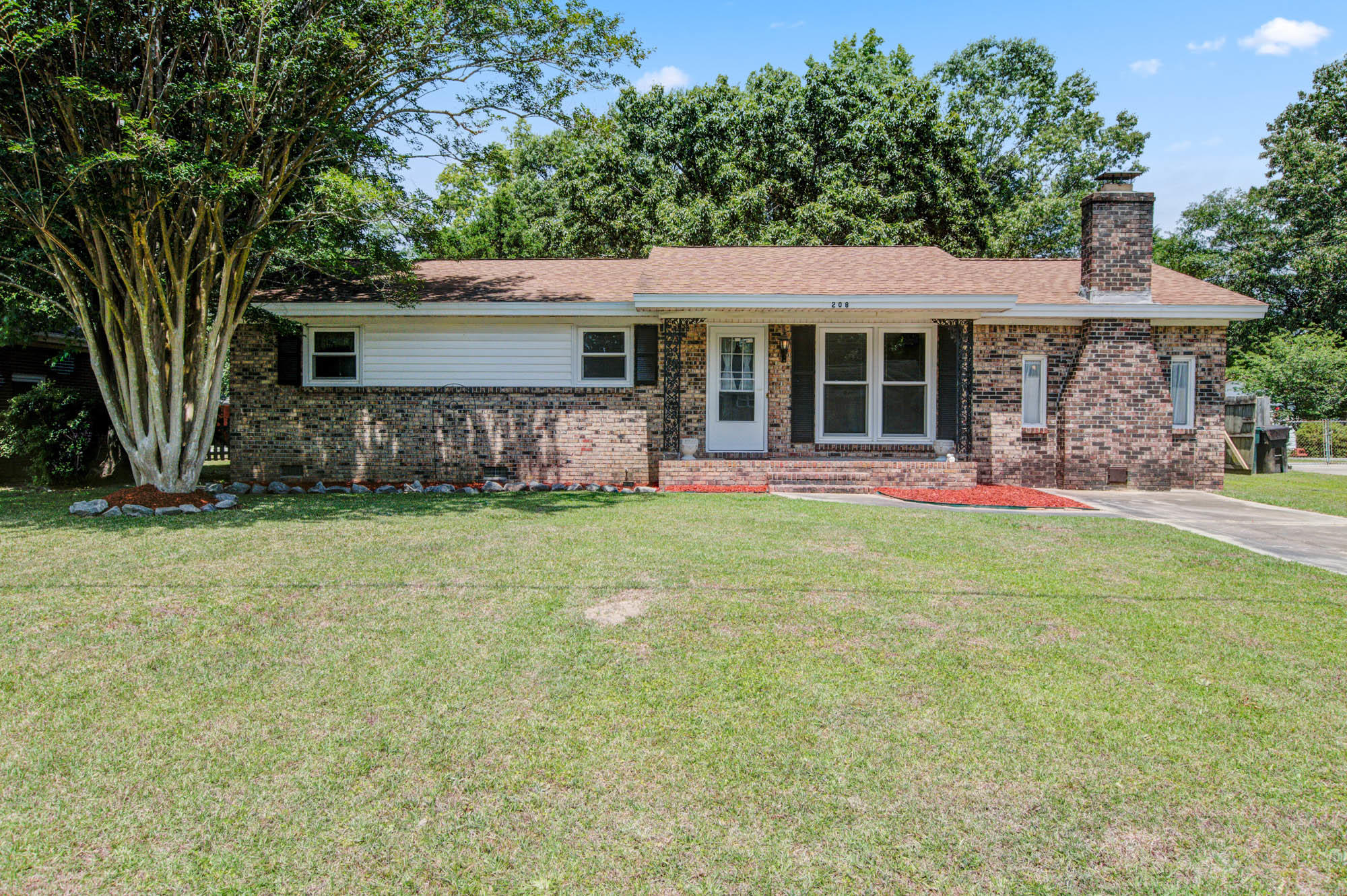 208 Farm Road Goose Creek, SC 29445 - Photo 2 of 27 208 Farm-CalSiglerPhotography (1)