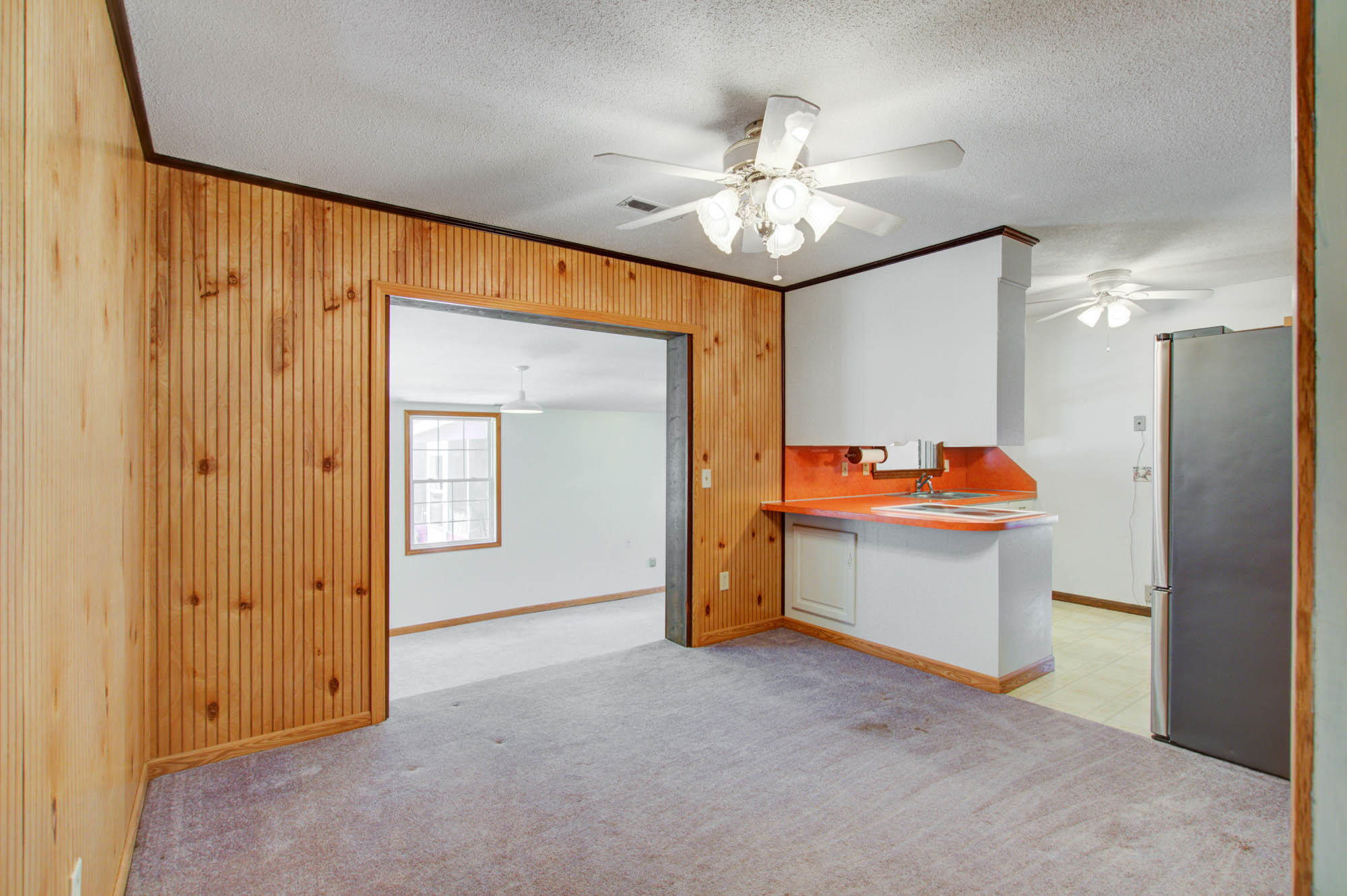 208 Farm Road Goose Creek, SC 29445 - Photo 11 of 27 208 Farm-CalSiglerPhotography (17)